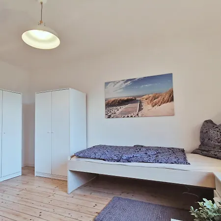 Gemuetliche 3-zimmer-wohnung In * Bielefeld